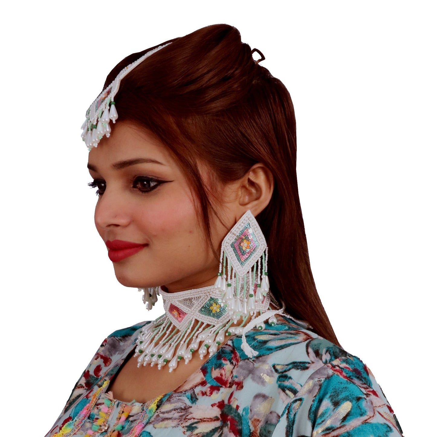 Handmade Embroidery Design Luxuries Beaded Wedding Wear Set, Choker Earring Maangtika for women